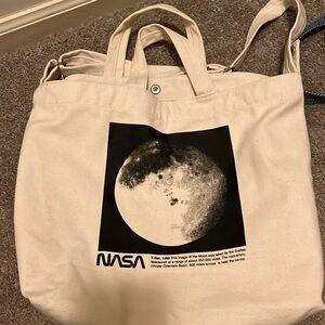 Baggu NASA Horizontal Duck Bag with crossbody adjustable strip